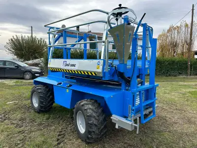 Bosi ABM — carro raccolta frutta semovente diesel 4 postazioni Perkins Stage V costruito a Faenza